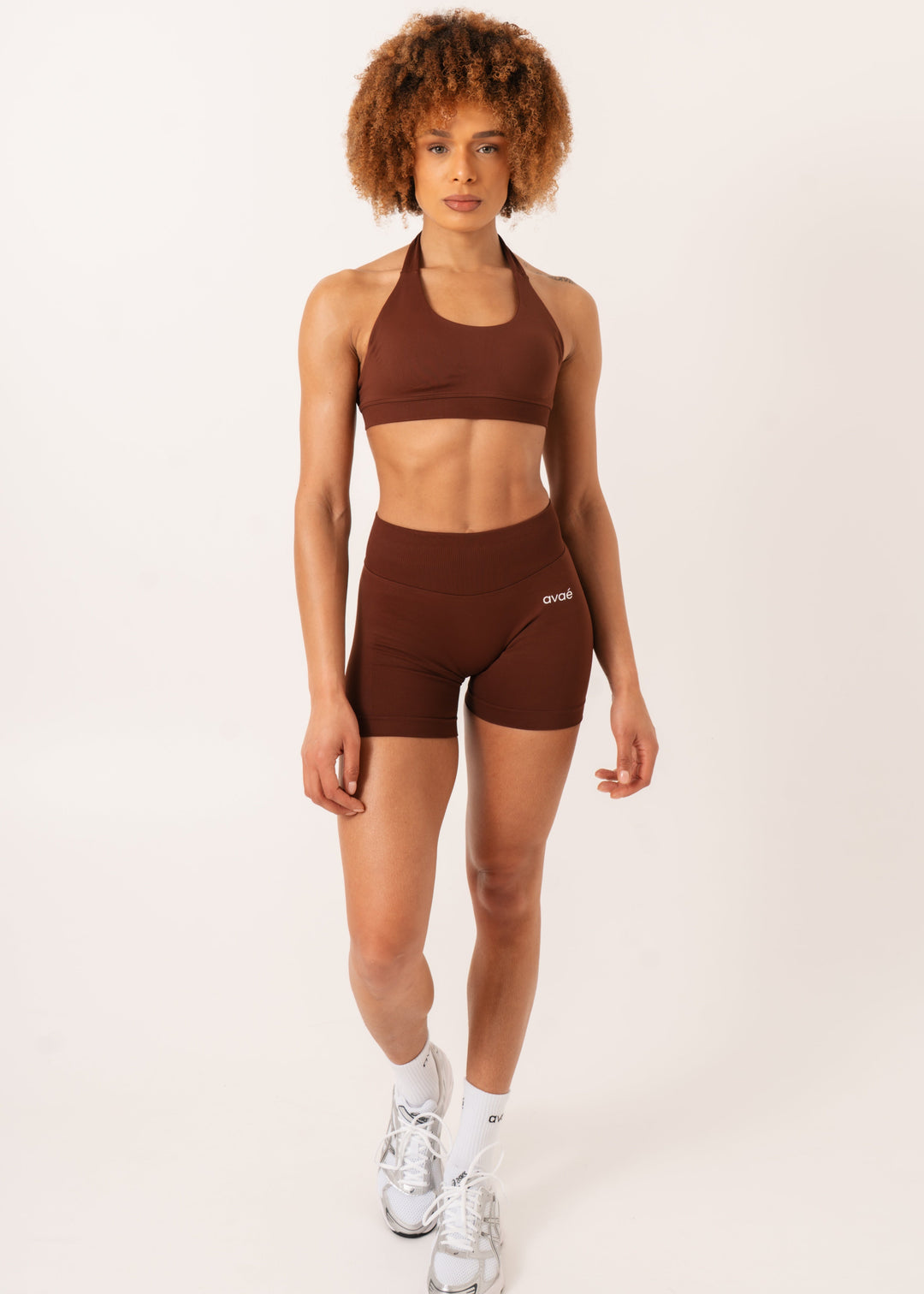 Enhance Shorts Brown - Body Contouring Achteraanzicht - Avae Wear