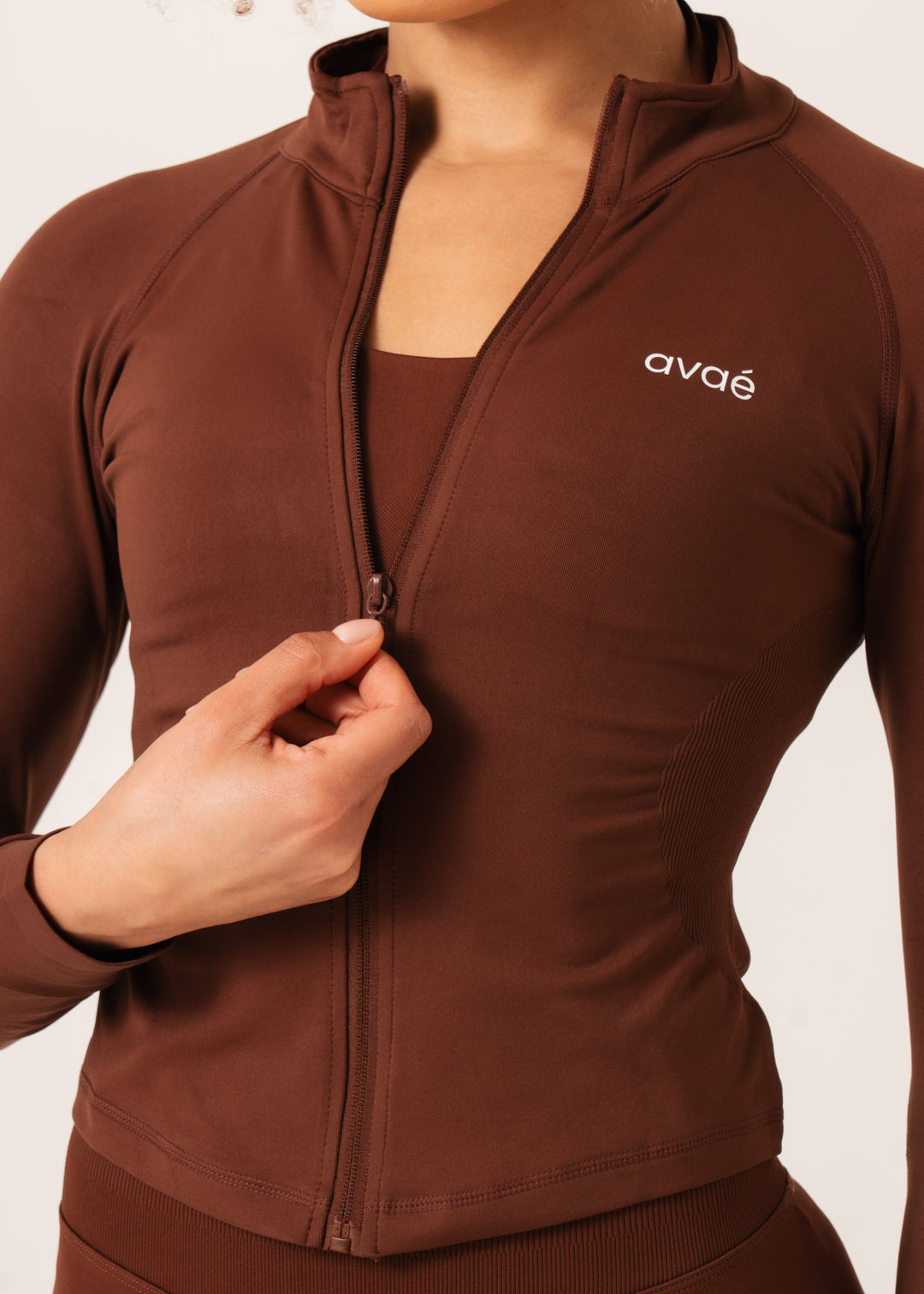Enhance Full Zip Jacket Brown - Detail Compression Fit - Avae Wear
