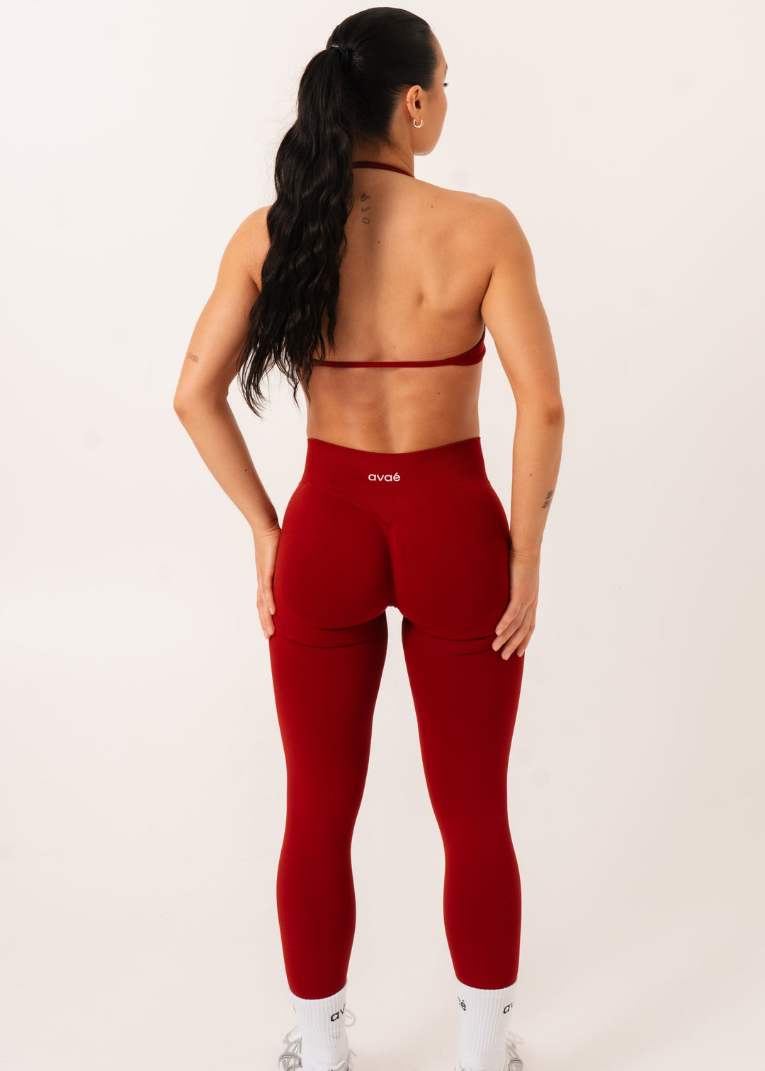 Enhance Legging Red - Detail Compression Fit - Avae Wear