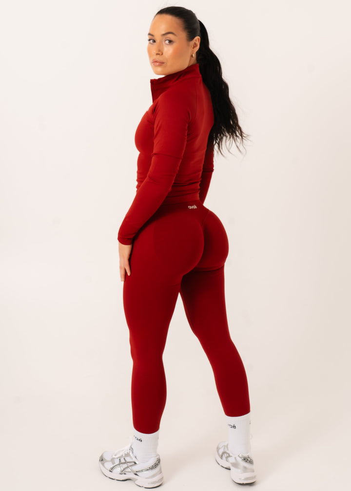 Enhance Half Zip Jacket Red - Shape-Enhancing Fit Achteraanzicht - Avae Wear