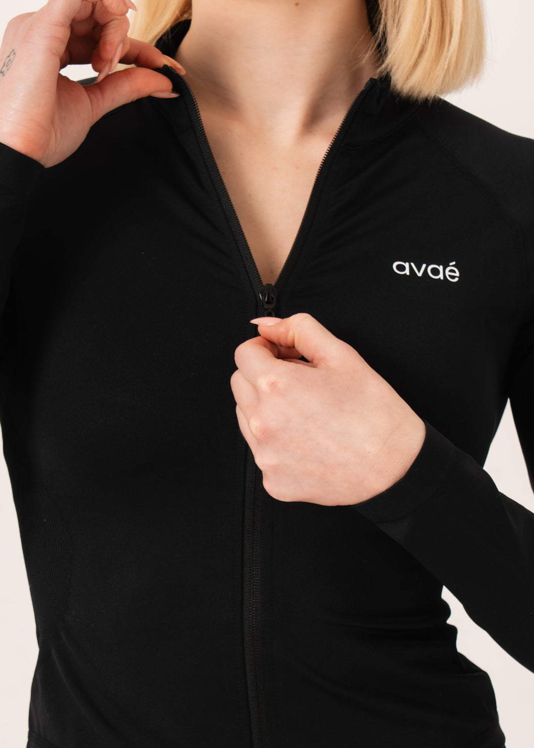 Enhance Full Zip Jacket Black - Workout - Avae Wear